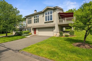 7 Wyndemere Unit 7, Avon, CT 06001