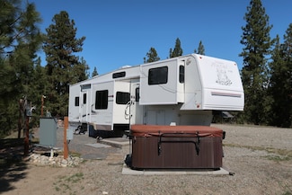 4482 H S 25 Hwy, Hunters, WA 99137