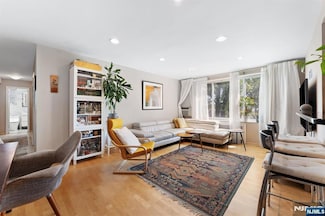 2345 Linwood Ave Unit 3G, Fort Lee, NJ 07024