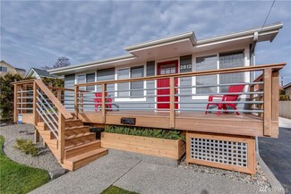 2612 E 16th St, Bremerton, WA 98310
