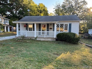 2425 La Salle Dr, Alton, IL 62002