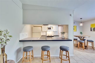 2408 Longview St Unit 205, Austin, TX 78705