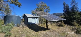 320 Upriver Rd, Mad River, CA 95552