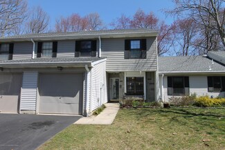 57 Hunters Run, Oceanport, NJ 07757