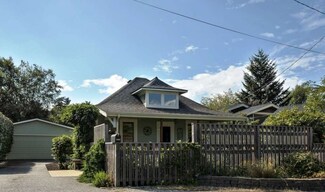 1517 Fairview St, Bellingham, WA 98229