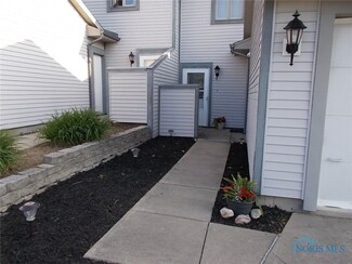 809 Lawrence Ave Unit 2, Wauseon, OH 43567