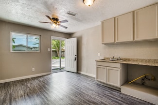 4820 Oak Ave Unit 3, Pasadena, TX 77503