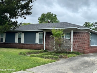 2604 Robeson St, Wilmington, NC 28405
