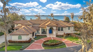 9243 Point Cypress Dr, Orlando, FL 32836