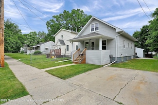 1526 Illinois Ave, Lansing, MI 48906