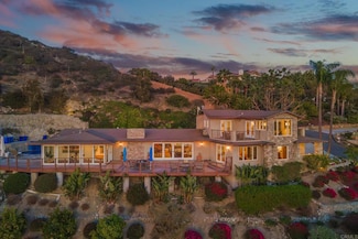 3698 Camino de Las Lomas, Vista, CA 92084