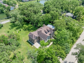 5865 Alabama Ave, Willowbrook, IL 60527
