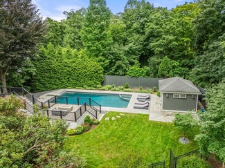 5 Cliff Rd, Wellesley Hills, MA 02481