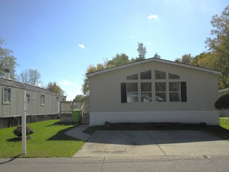 723 Labadie Ct Unit 826, Rochester Hills, MI 48307