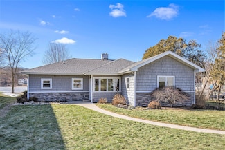 3049 Thorncrest Dr SE, Grand Rapids, MI 49546