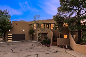 32 Cedar Hill Place NE, Albuquerque, NM 87122