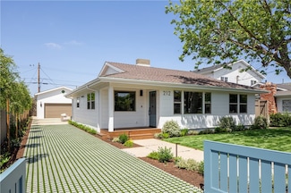 212 E 19th St, Costa Mesa, CA 92627