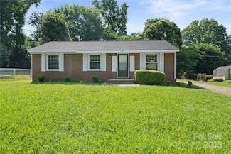 1218 Milan Rd, Charlotte, NC 28216