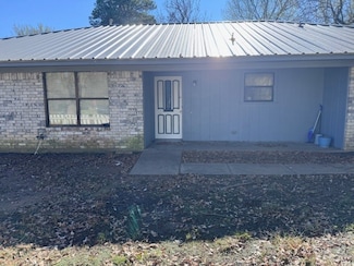 1160 Fairfax St, Paris, TX 75460