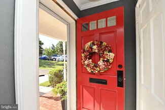 3330 S Wakefield St Unit A, Arlington, VA 22206