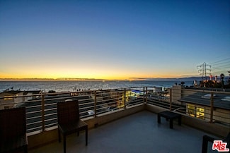 308 Gull St, Manhattan Beach, CA 90266