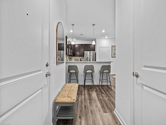 1725 Dromolin Dr Unit 303, Virginia Beach, VA 23456
