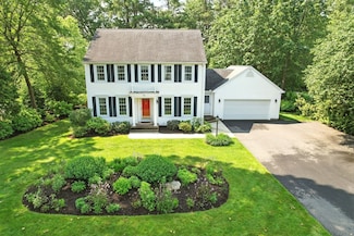 76 Wildflower Cir, Westfield, MA 01085