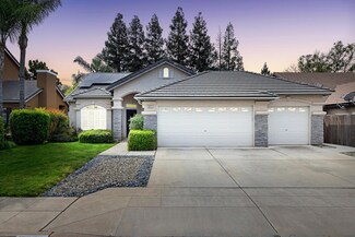 2871 E Ryan Ln, Fresno, CA 93720