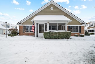 258 Black Walnut Dr, Westerville, OH 43082