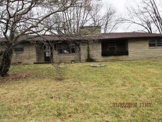 8000 S Hickory Ln, Daleville, IN 47334