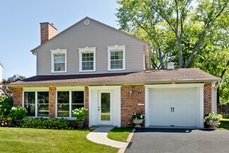 67 Williamsburg Rd, Evanston, IL 60203