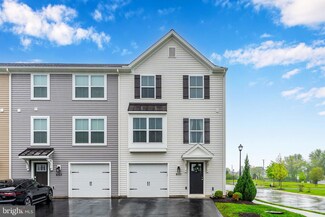 8101 Kelly Dr, Harrisburg, PA 17112