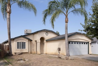 1981 Grapewood St, Tulare, CA 93274