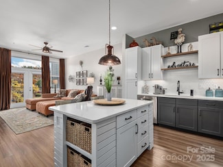 55 S Market St Unit 507, Asheville, NC 28801