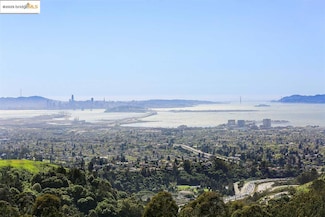 6118 Skyline Blvd, Piedmont, CA 94611