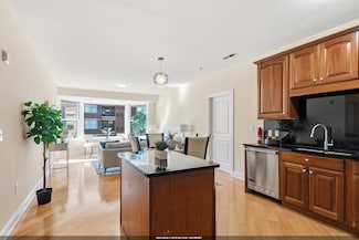 20 Avenue at Port Imperial Unit 310, West New York, NJ 07093