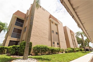 1540 Glen Oaks Dr E Unit 323B, Sarasota, FL 34232