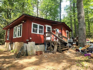 24 S Pond Rd, Fitzwilliam, NH 03447