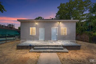918 Monterey St, Bakersfield, CA 93305