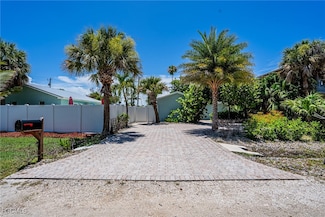 531 Birdsong Place, Sanibel, FL 33957