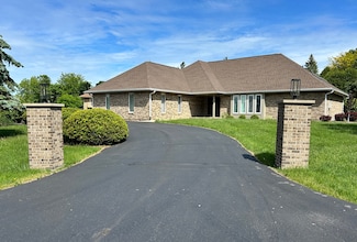 9317 Firth Ct, Village of Lakewood, IL 60014