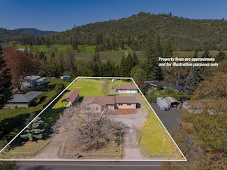 3190 Griffin Creek Rd, Medford, OR 97501