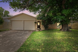 6720 Summit Ridge Dr, Watauga, TX 76148