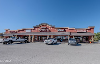 1016 Thomas Dr Unit 104, P C Beach, FL 32408