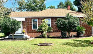 407 Greve Rd, Pensacola, FL 32507