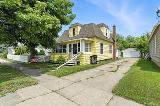 2424 10th Ave, Port Huron, MI 48060