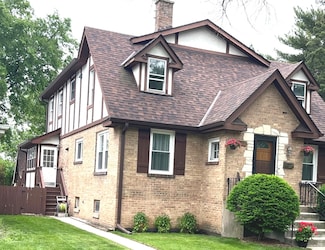 9907 Kedvale Ave, Skokie, IL 60076
