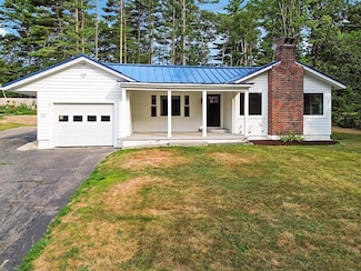 22 1st Rangeway, Waterville, ME 04901