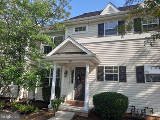 618 Brentwood Dr, Lititz, PA 17543