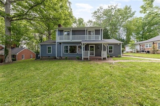 1414 Henri St, Mount Airy, NC 27030